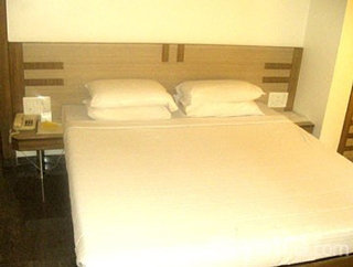 Room
Room
di The President Pune