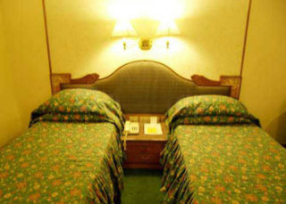 Room
Room
di The President Pune