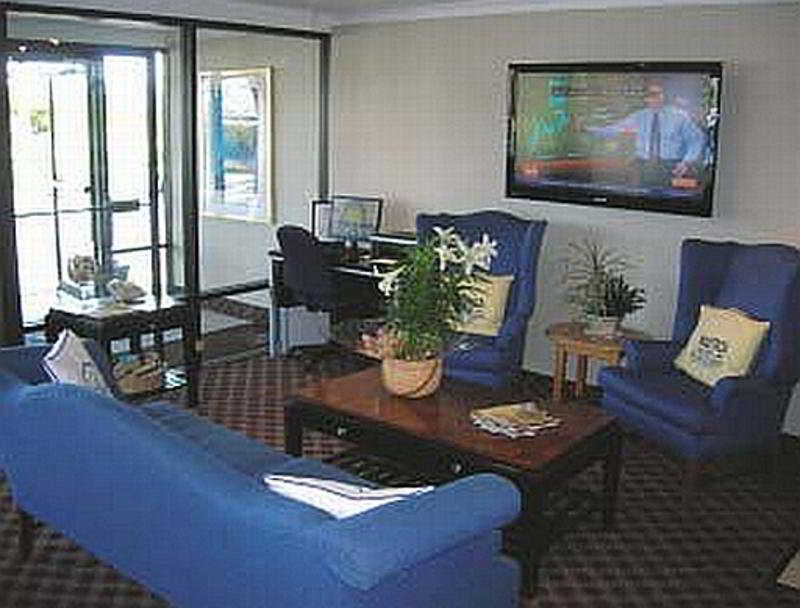 Lobby
 di Days Inn Hyannis - Cape Cod