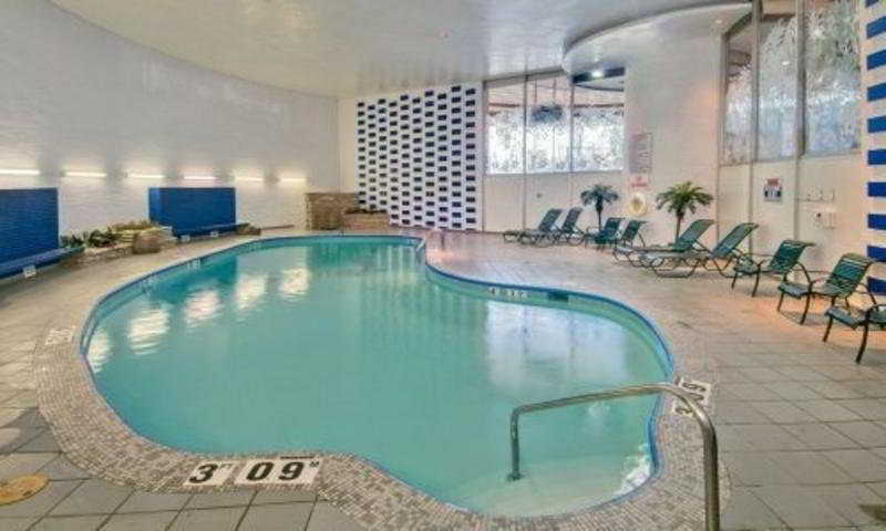 Pool
 di Wyndham Milwaukee Airport & Convention Site