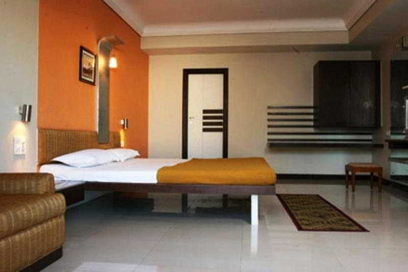 Room
Room
di Aurangabad Gymkhana Club