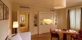 Room
Room
di Grand Resort Du Lac Et Du Parc