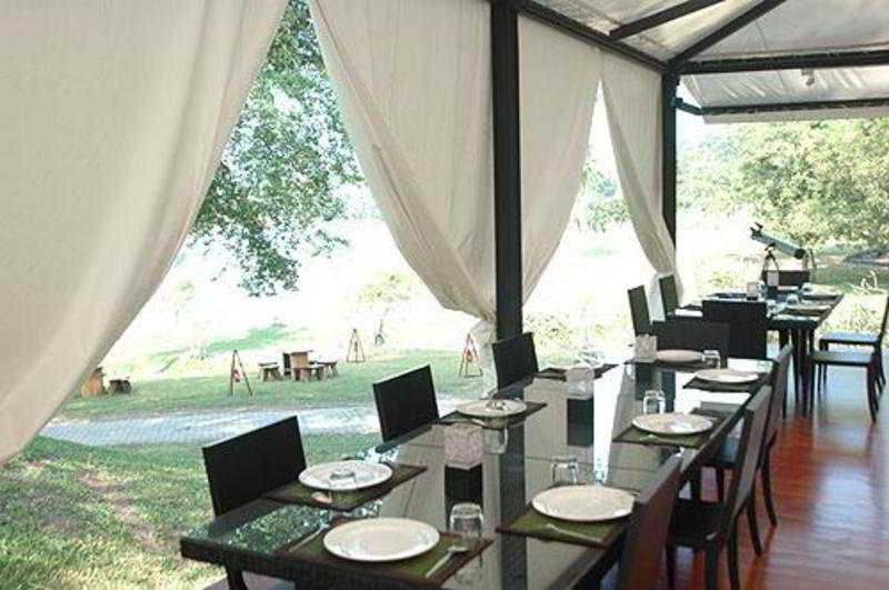 Restaurant
 di Khao Kheow es-ta-te Camping Resort & Safari
