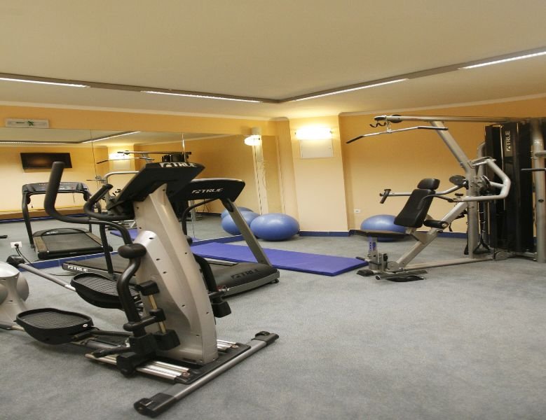 Sports and Entertainment
Sports and Entertainment
di Sea View Resorts & Spa