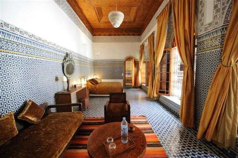 Room
Room
di Riad Au 20 Jasmins