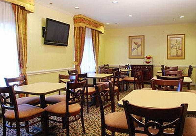 Restaurant
 di Fairfield Inn & Suites Lake Charles
