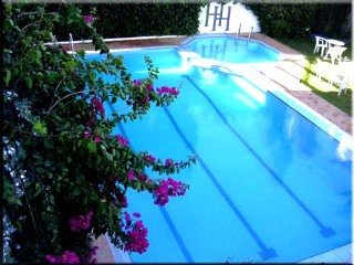 Pool
Pool
di Hacienda