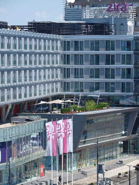 General view
General view
di Zira Hotel Beograd