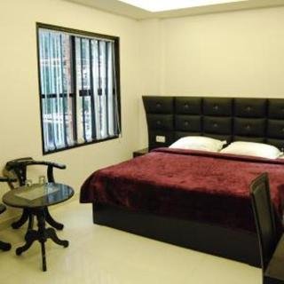 Room
Room
di Walnut Castle