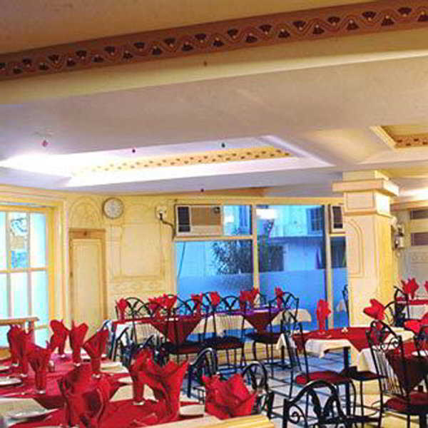 Restaurant
Restaurant
di Siddharth Palace