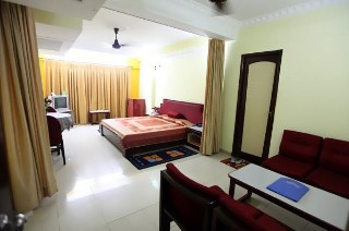 Room
Room
di Siddharth Palace