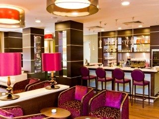 Bar
Bar
di Marriott Courtyard St Petersburg Center West Pushk