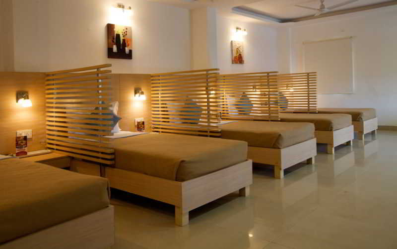 Room
Room
di First Transit