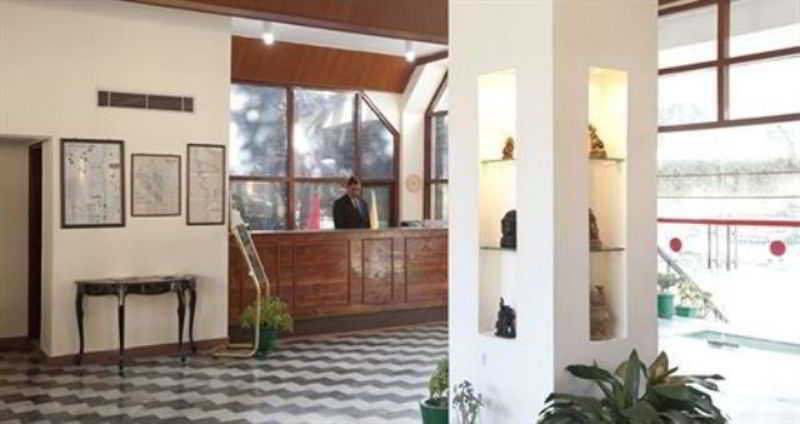 Lobby
Lobby
di Snowcrest Manor