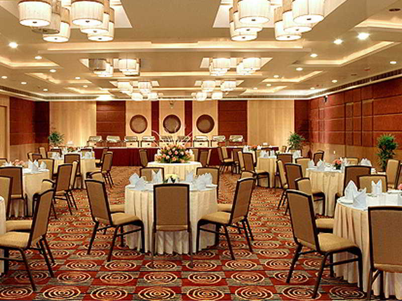 Restaurant
Restaurant
di Fortune Inn Sree Kanya