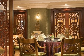 Restaurant
 di Mercure Centre Hotel Abu Dhabi  