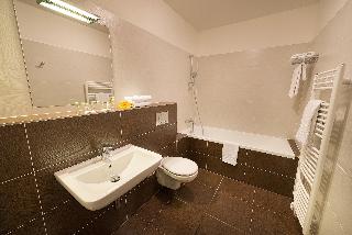 Room
Room
di Grand Hotel Zvon