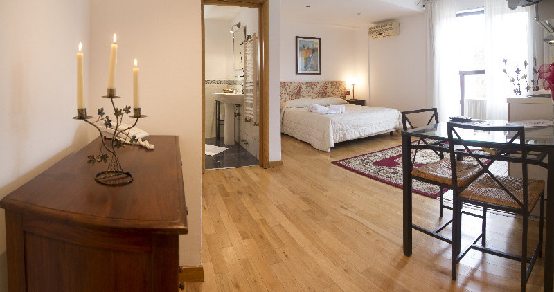 Room
Room
di Prince Residence