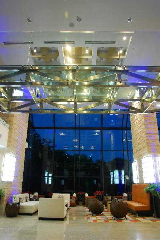 Lobby
Lobby
di Radisson Summit Hotel & Golf