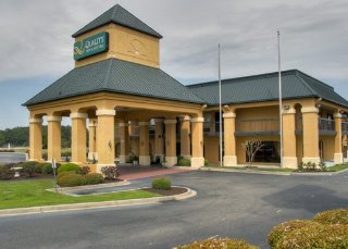 General view
 di Quality Inn & Suites Civic Center