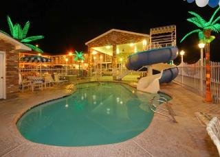 Pool
 di Rodeway Inn & Suites Landmark Inn