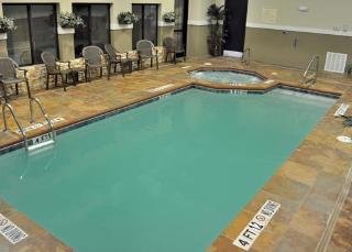 Pool
 di Sleep Inn & Suites West Medical Center