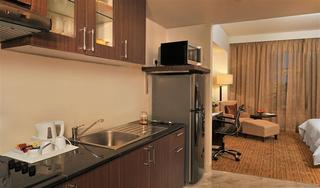 Four Points By Sheraton Hotel and Serviced Apartments image 1