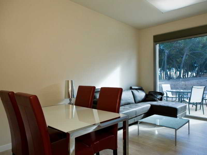 Room
Room
di RuralSuite