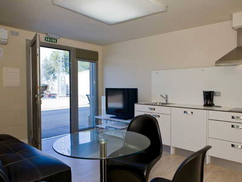 Room
Room
di RuralSuite