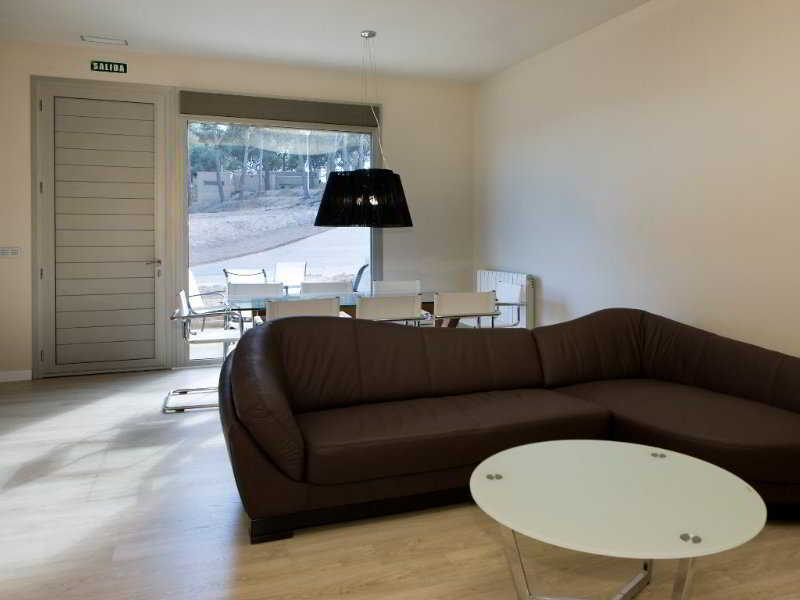 Room
Room
di RuralSuite