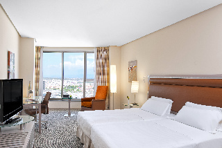 Room
Room
di Melia Valencia