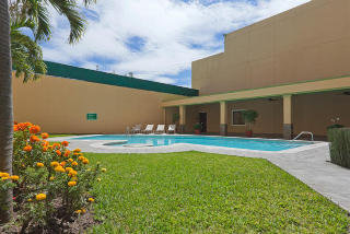 Pool
Pool
di Holiday Inn San Salvador