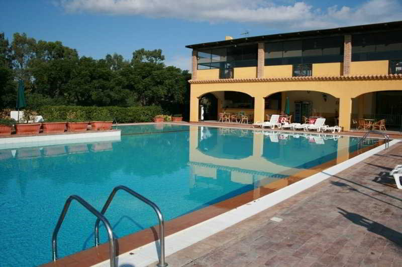 Pool
Pool
di Marina Del Marchese Beach Resort