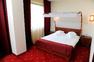 Room
Room
di Business Conference & Spa Hotel