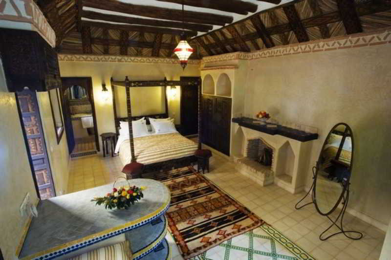 Room
Room
di Riad Jnane Ines