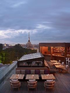 Terrace
Terrace
di W St. Petersburg