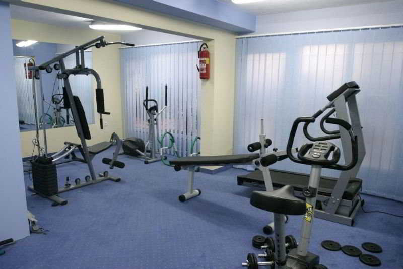 Sports and Entertainment
Sports and Entertainment
di Conte