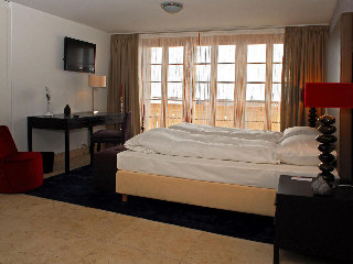 Room
Room
di Romantik Hotel Schweizerhof