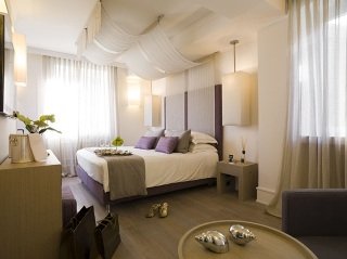 Room
Room
di Eight Hotel Paraggi