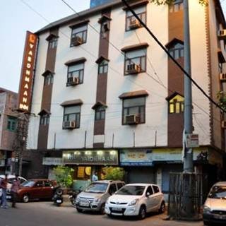 General view
General view
di Vardhaman Inn