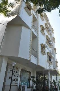 General view
General view
di Indira International Inn