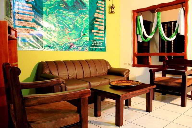 Lobby
Lobby
di Green Lagoon Falls Park Lodge