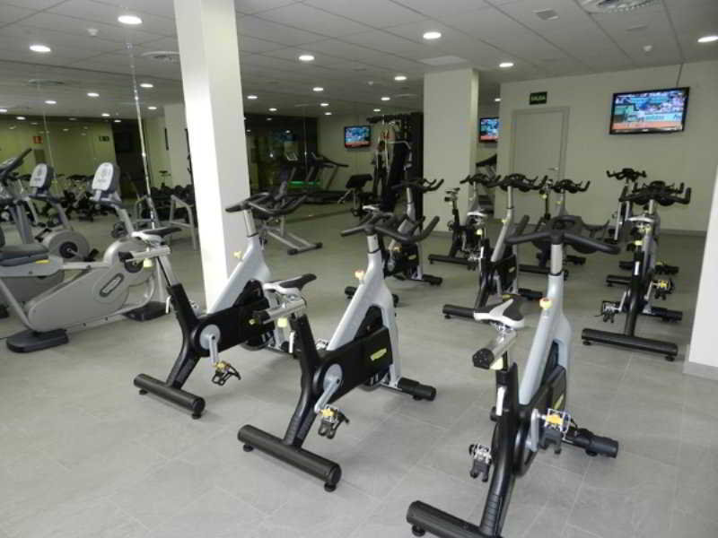 Sports and Entertainment
Sports and Entertainment
di HD Beach Resort