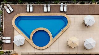 Pool
Pool
di Kubitschek Plaza