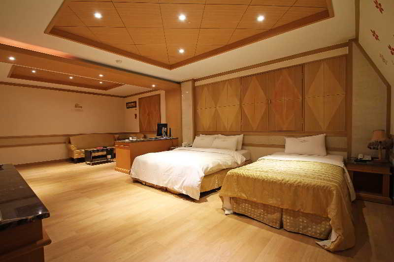 Room
Room
di The Hotel Silkroad