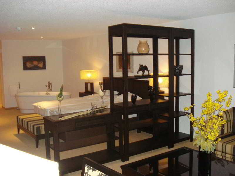 Room
Room
di Waldhotel Doldenhorn