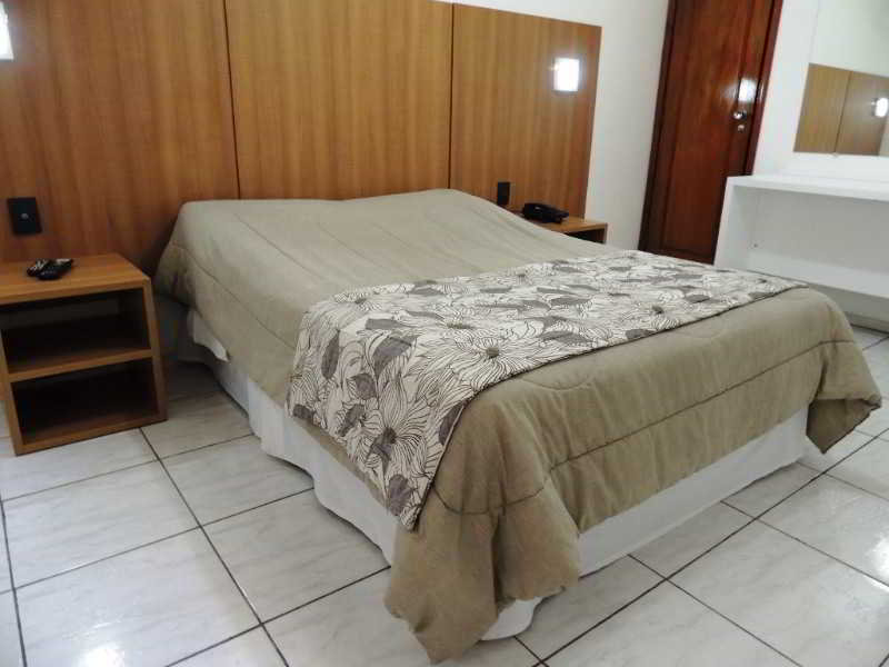 Room
Room
di Serrana Palace