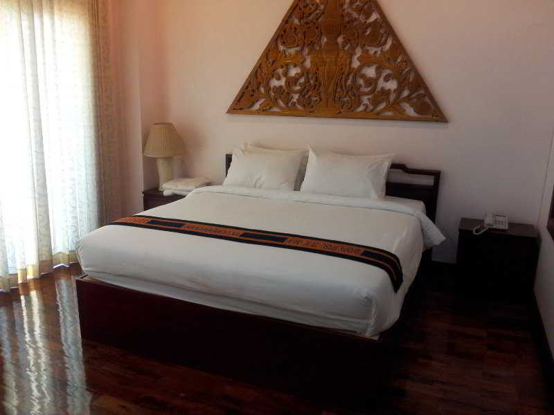 Room
Room
di Sengtawan Riverside