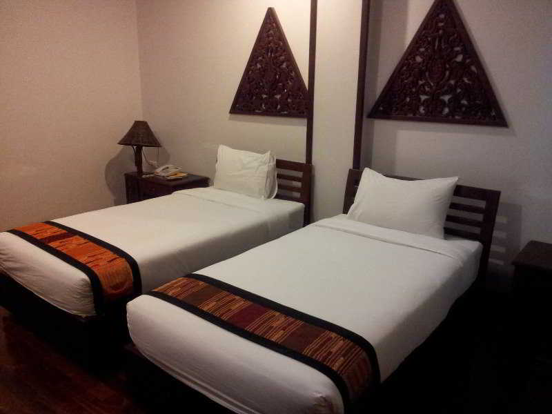 Room
Room
di Sengtawan Riverside