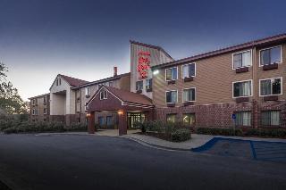 Red Roof Inn and Suites Savannah Airport